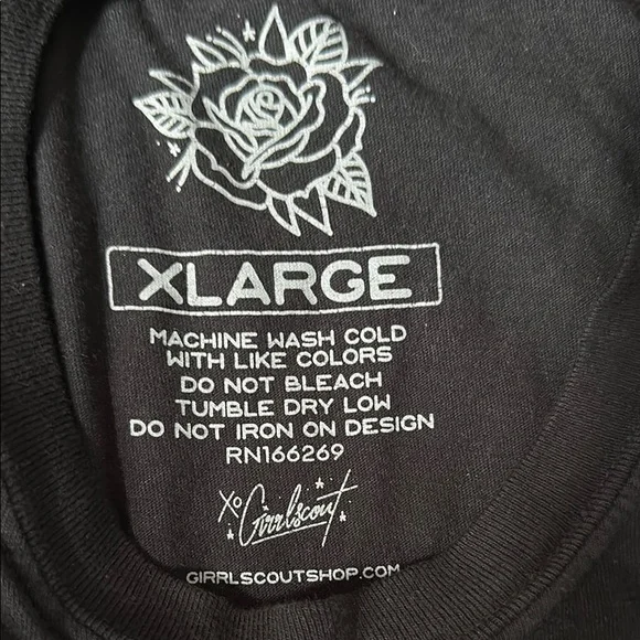 Girrl Scout Tee with Eagle and Skull Graphic XL - Picture 3 of 4